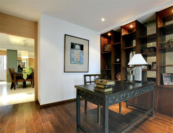 �����Ƿ�����װ�ް���