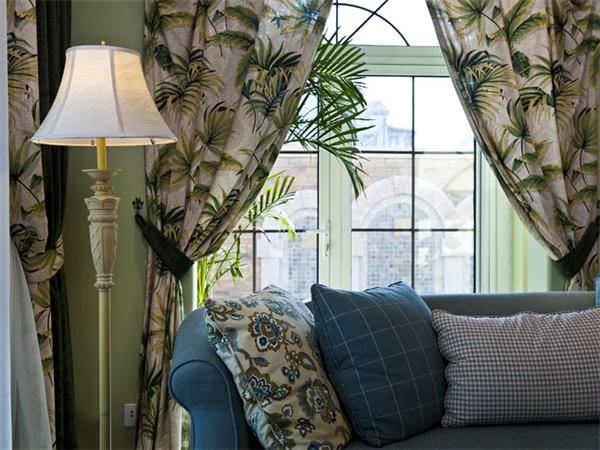 ���к����װ�ް���Ч��ͼ